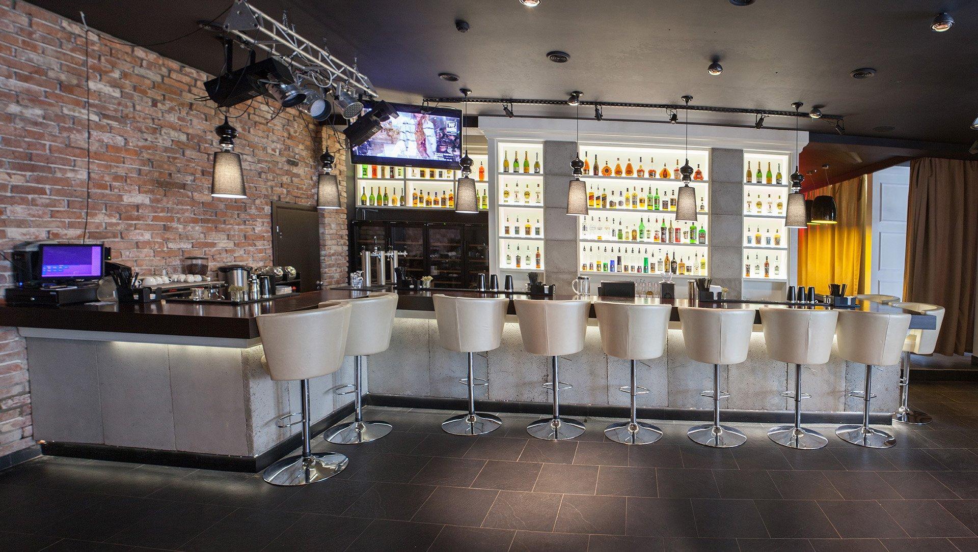 Кафе "Изба Русская кухня" Санкт-Петербург: бронирование, цены, меню, адрес, фото